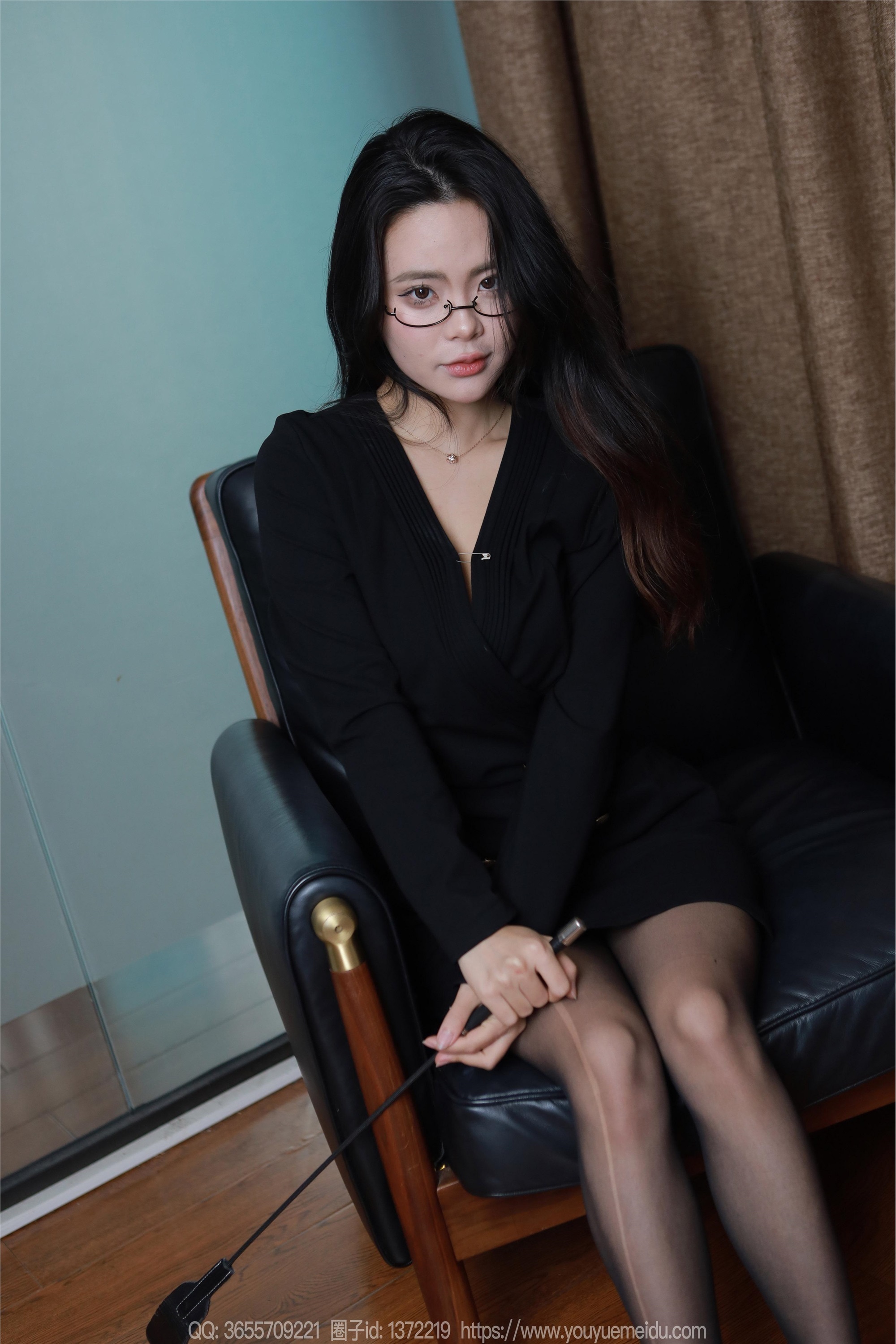 IESS异思趣向  2024.04.12 丝享家 1714 兔兔《魅惑黑衣》